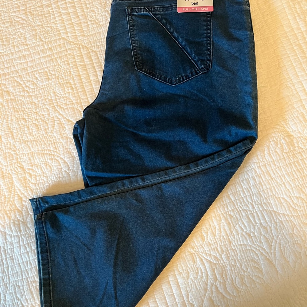 Riders by Lee pull on style capri - Picture 2 of 4